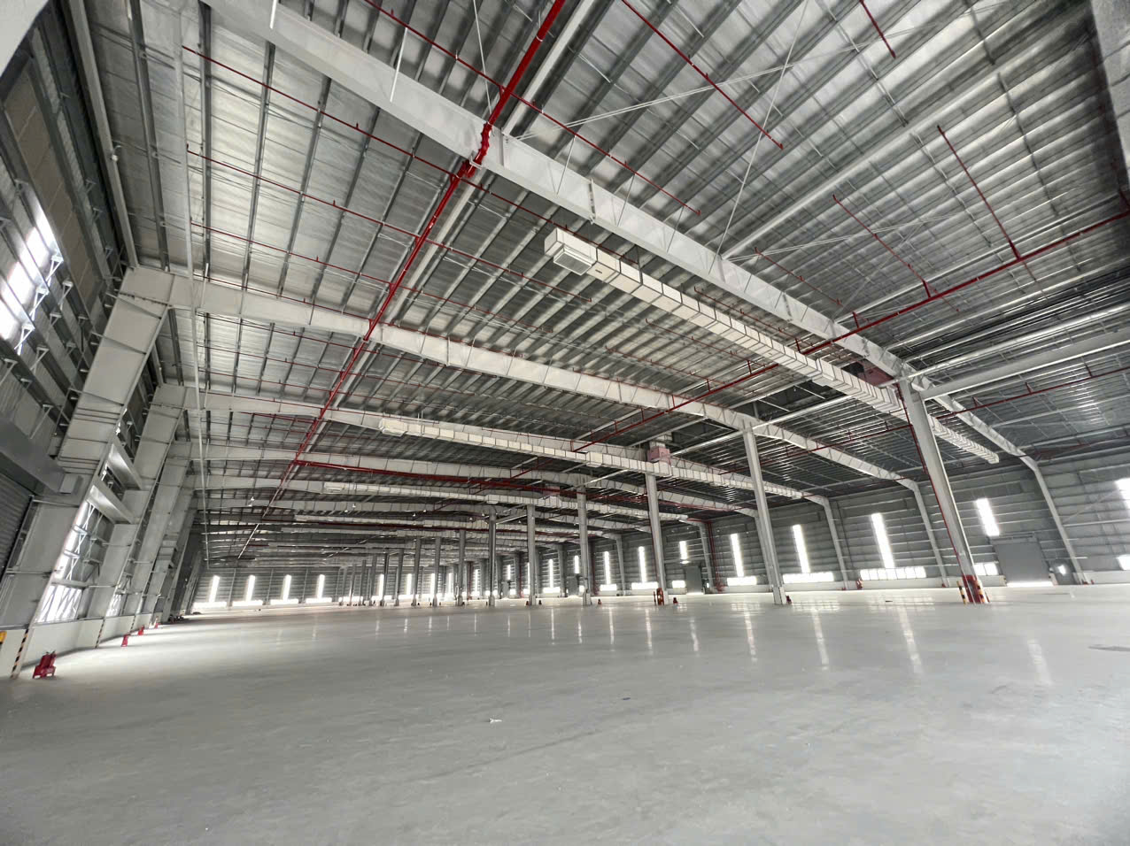Cho thuê 4000m2 nhà xưởng KCN Phố Nối A