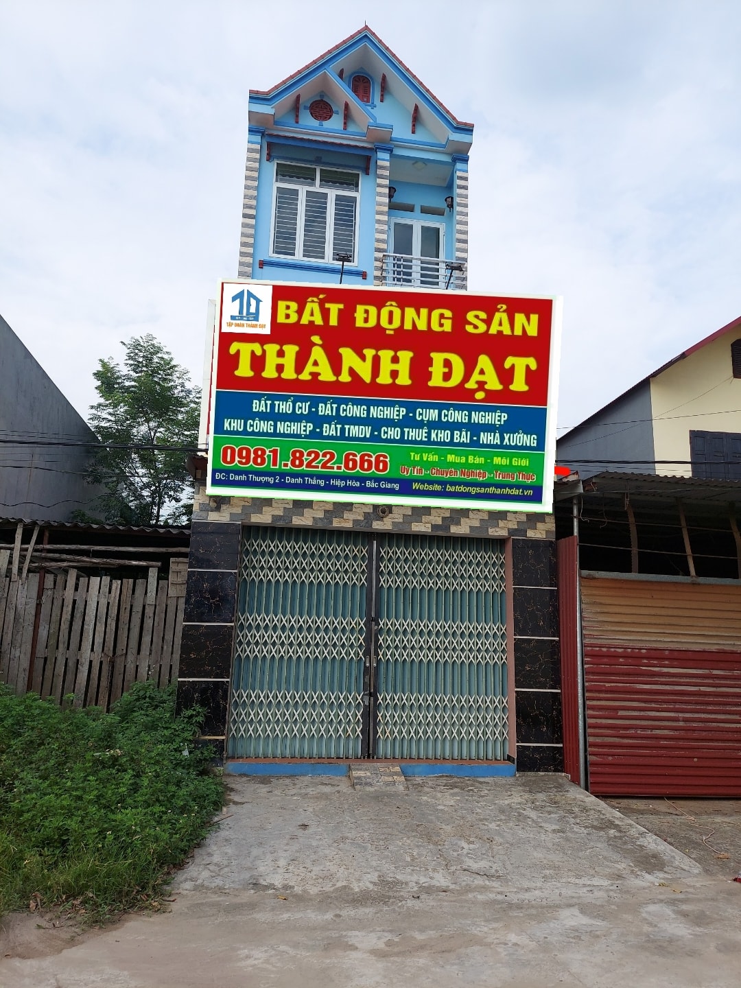 Bán nhà  tại thị trấn Thắng